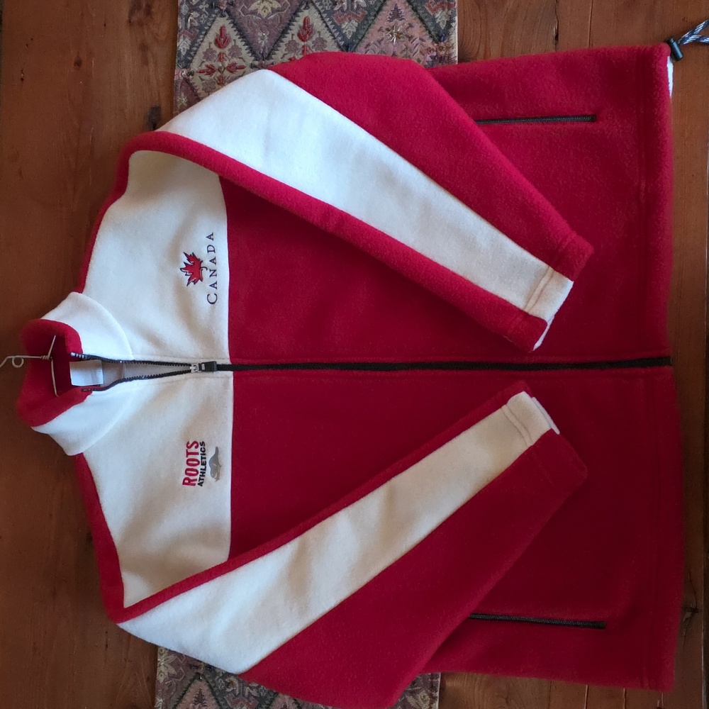 Roots Athletics  Rare Vintage Canada Heavy Fleece Easy Care EUC